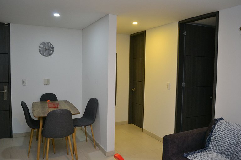 2BR Apt Iluminado cerca a Zona T y Clubs