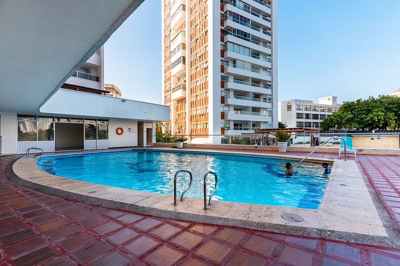 2BR Magnifico Apt @El Laguito +Piscina