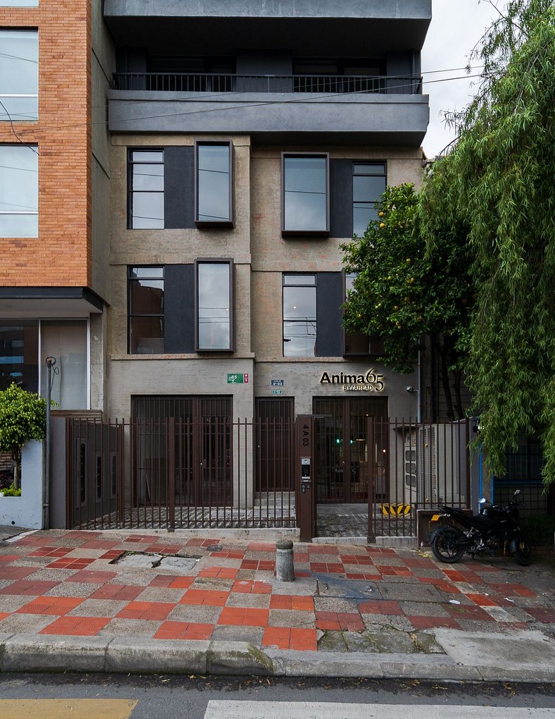 Adorable & Comfy Apt W/ Balcony and Laundry