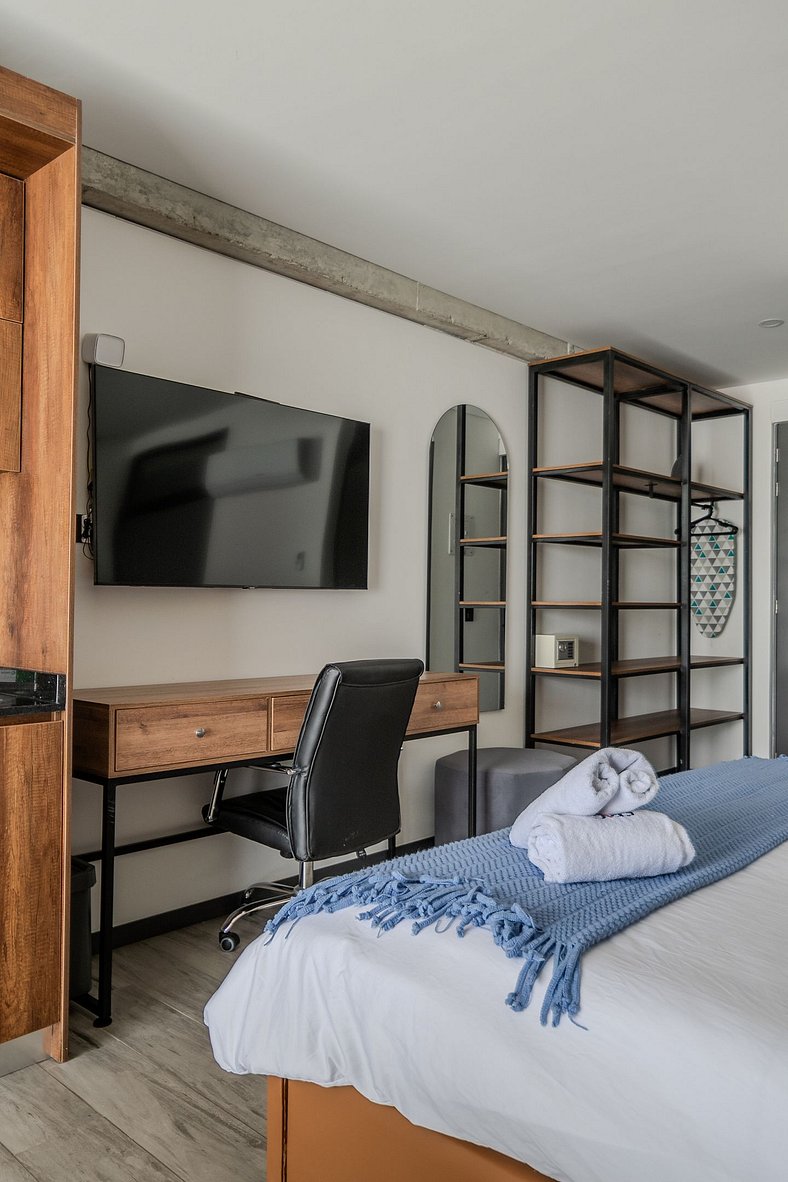 |Ahead| Amplio loft con cama King y parking