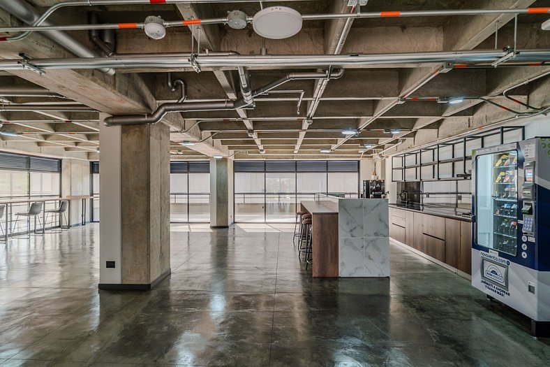 |Ahead| Bright Loft with balcony and parking