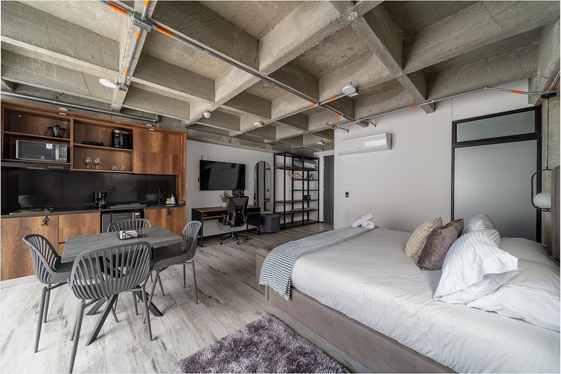 |Ahead| Relaxing loft next to unicentre with AC