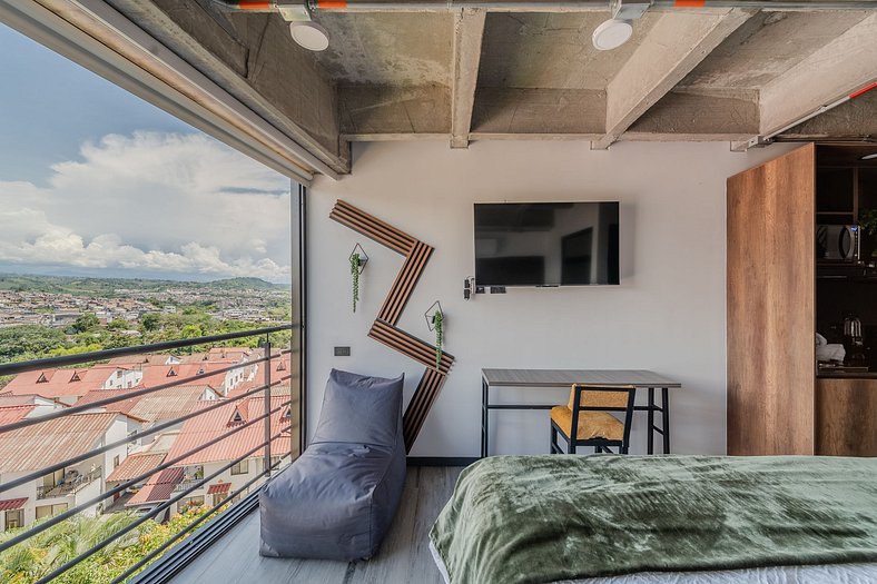 |Ahead| Urban Loft close to airport + Parking