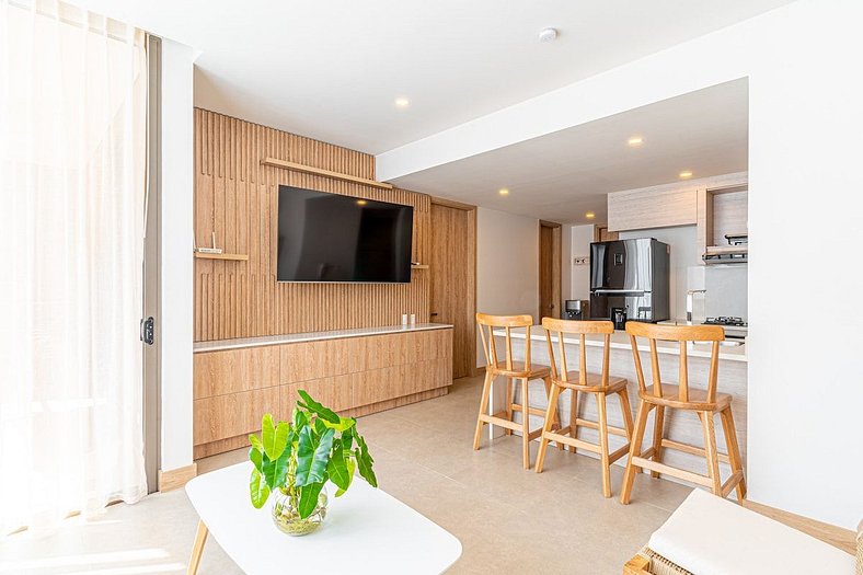 Bright Apt @Morros +Direct Entry to the Beach