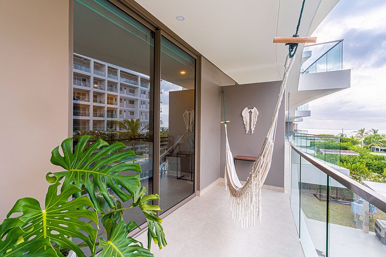 Bright Apt @Morros +Direct Entry to the Beach