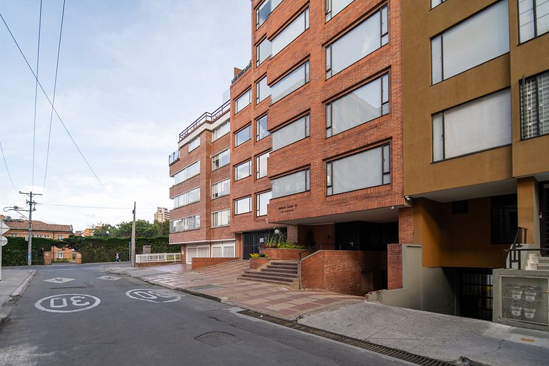 Familiar 3BR @Zona comercial y cerca a la Zona G