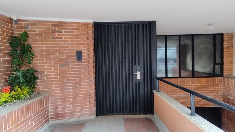 Luminoso 3BR @Distrito comercial + terraza privada