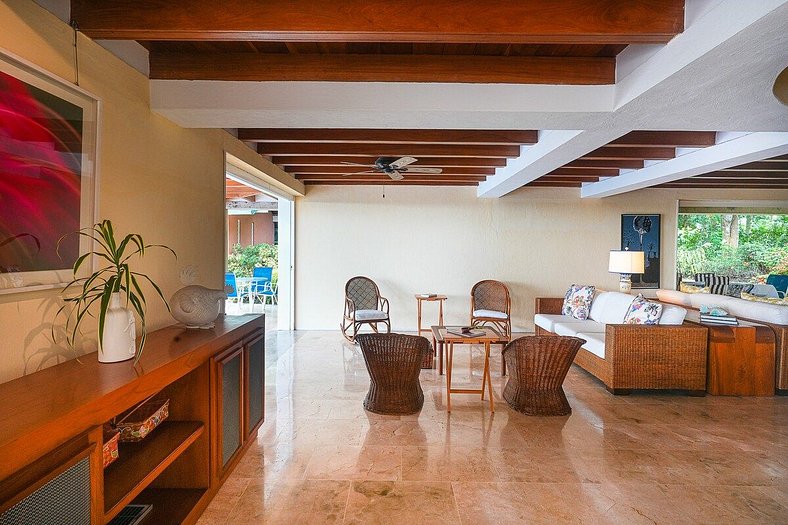 Stunning & Spacious House @Baru Cartagena + Pool