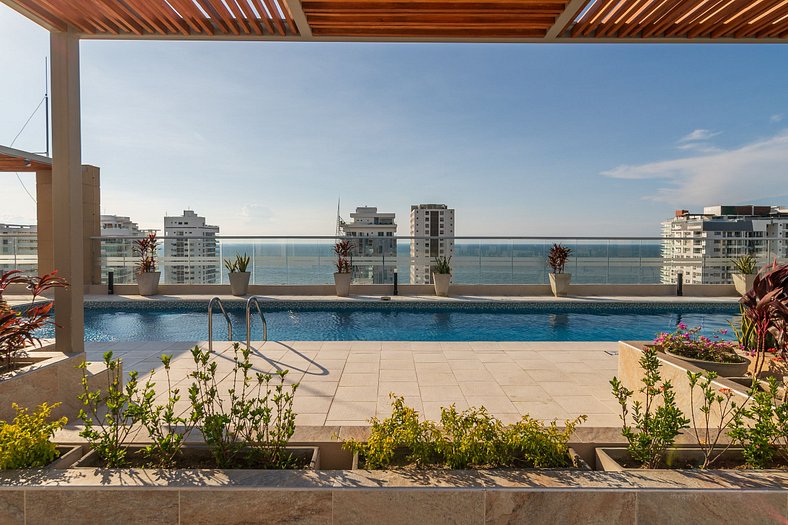 Stylish apt @Salguero close to the beach + pool