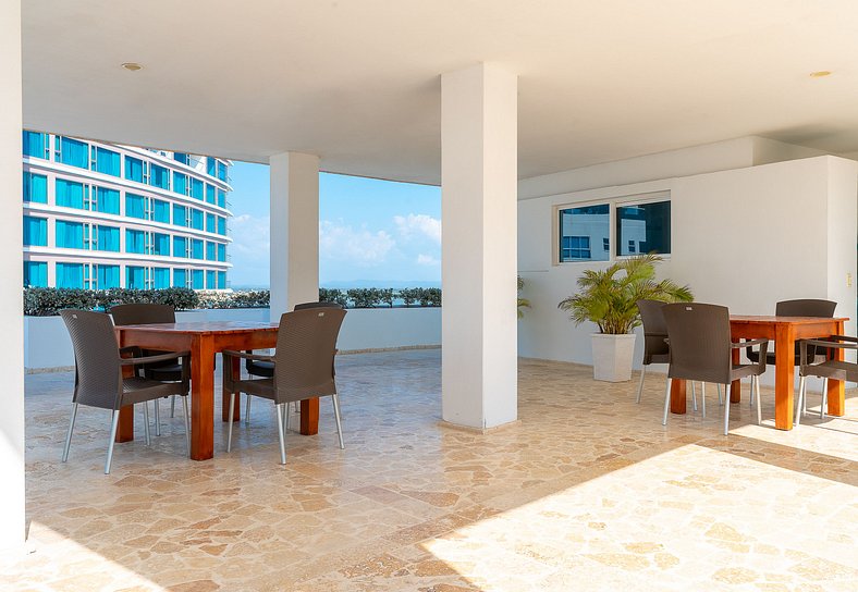 Tropical apartment + Beach, Pool, Wifi, Gym